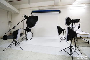 廣州150平專(zhuān)業(yè)影棚出租，50元/小時(shí)助力產(chǎn)品人像拍攝